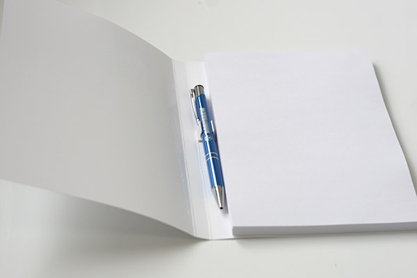Notesy reklamowe z długopisem