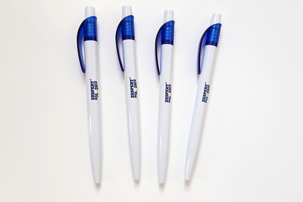 Długopisy plastikowe z nadrukiem logo