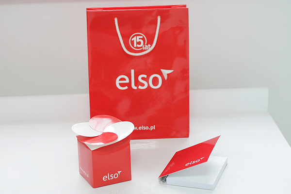 Pakiet promocyjny dla firm - torba z logo, notes z długopisem, pudełko z krówkami